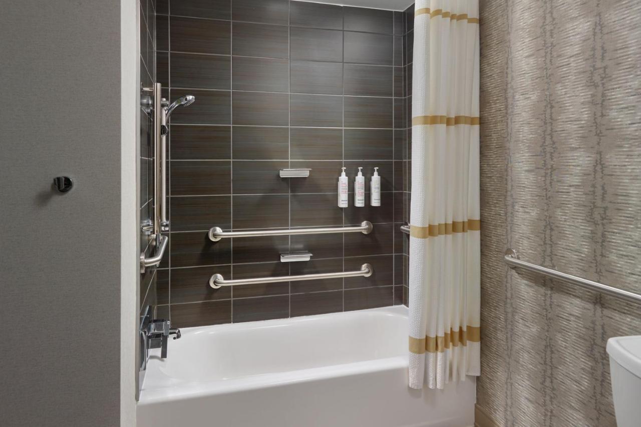 Marriott Downtown Hotel 3*
