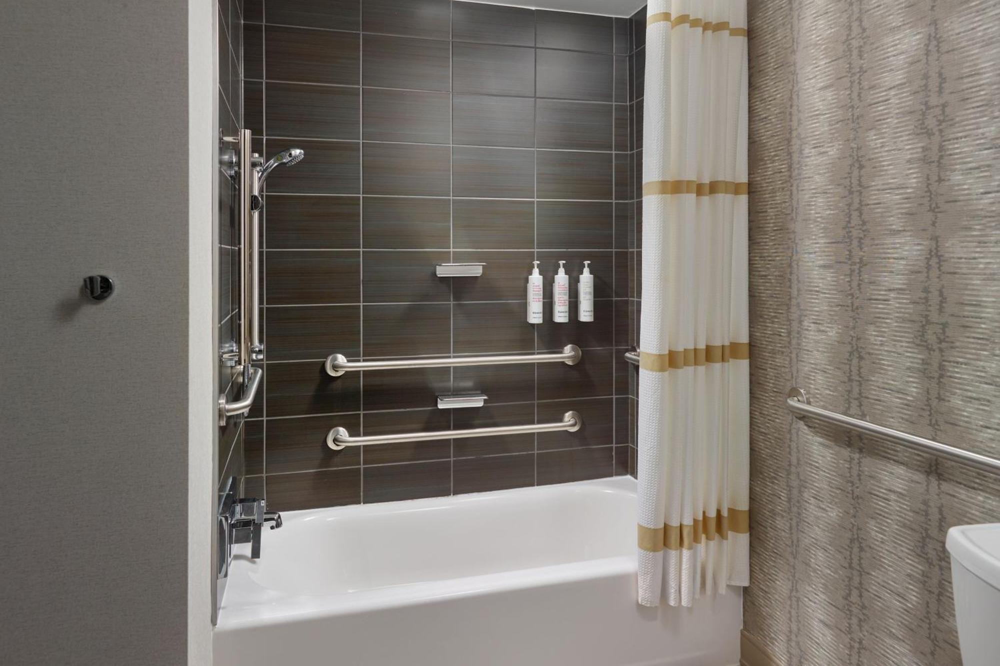 Marriott Downtown 3*